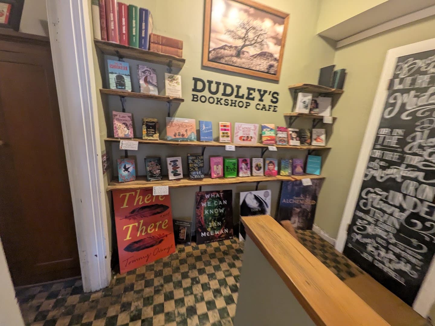 Dudley's Bookshop Cafe specialty coffee shop in Bend - photo 8