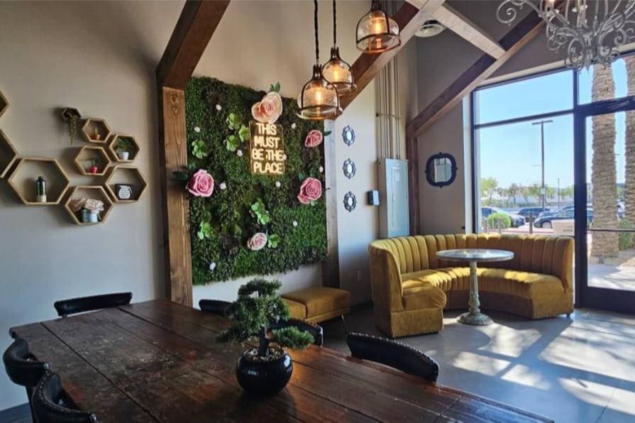Bully Brew Co. specialty coffee shop in Phoenix - photo 8