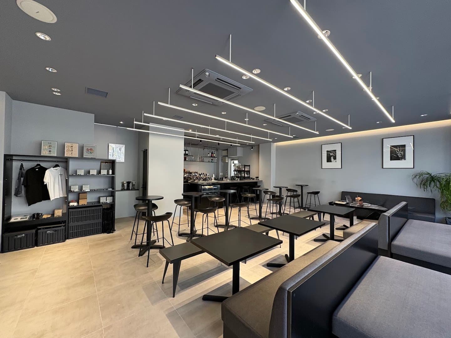 Swell Coffee Roasters - specialty coffee shop in Tokyo