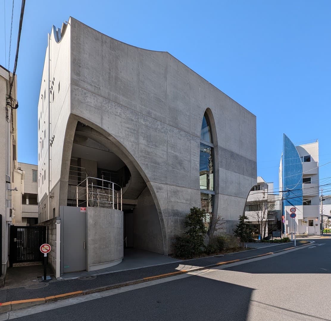 Swell Coffee Roasters - specialty coffee shop in Tokyo