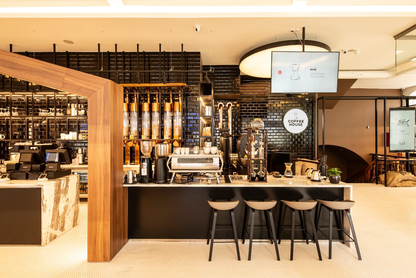 Delta Coffee House Experience - Porto - specialty coffee shop in Porto