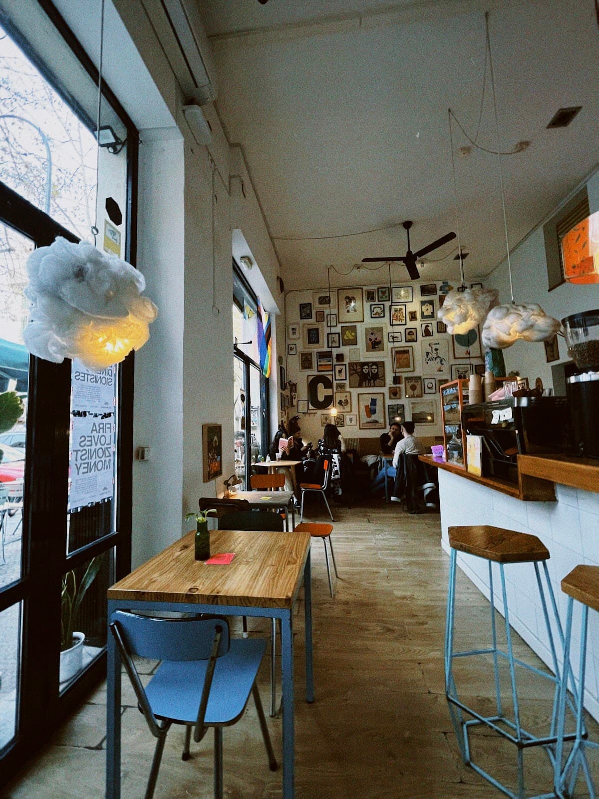 Café Cometa - specialty coffee shop in Eixample