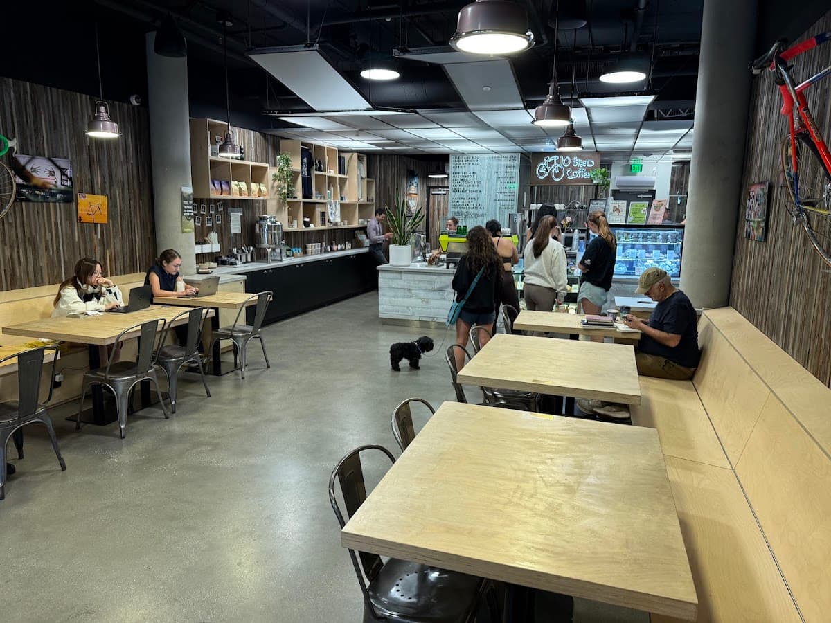 10 Speed Coffee Sawtelle specialty coffee shop in Los Angeles - photo 4