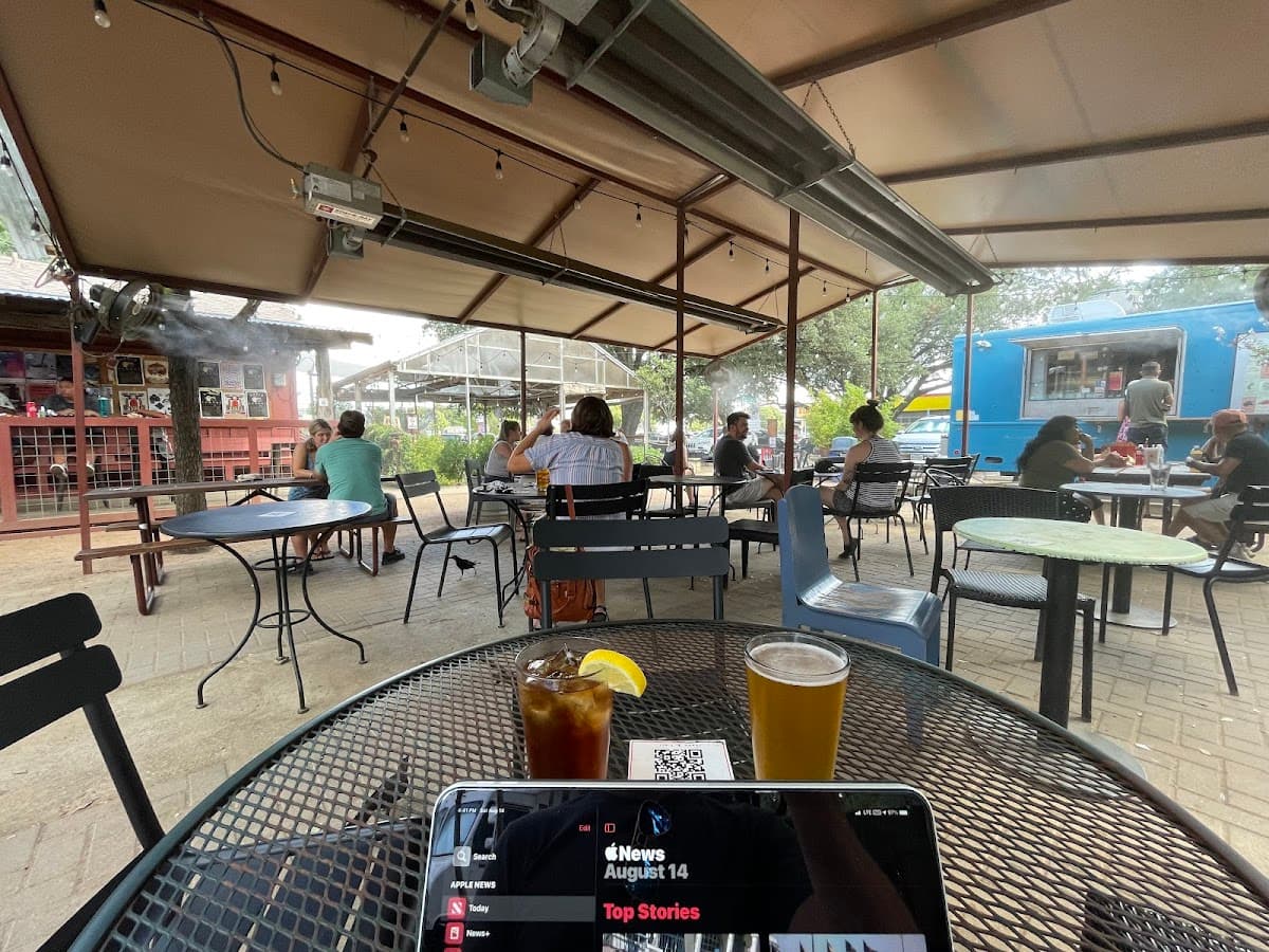 Radio Coffee & Beer - specialty coffee shop in South Lamar