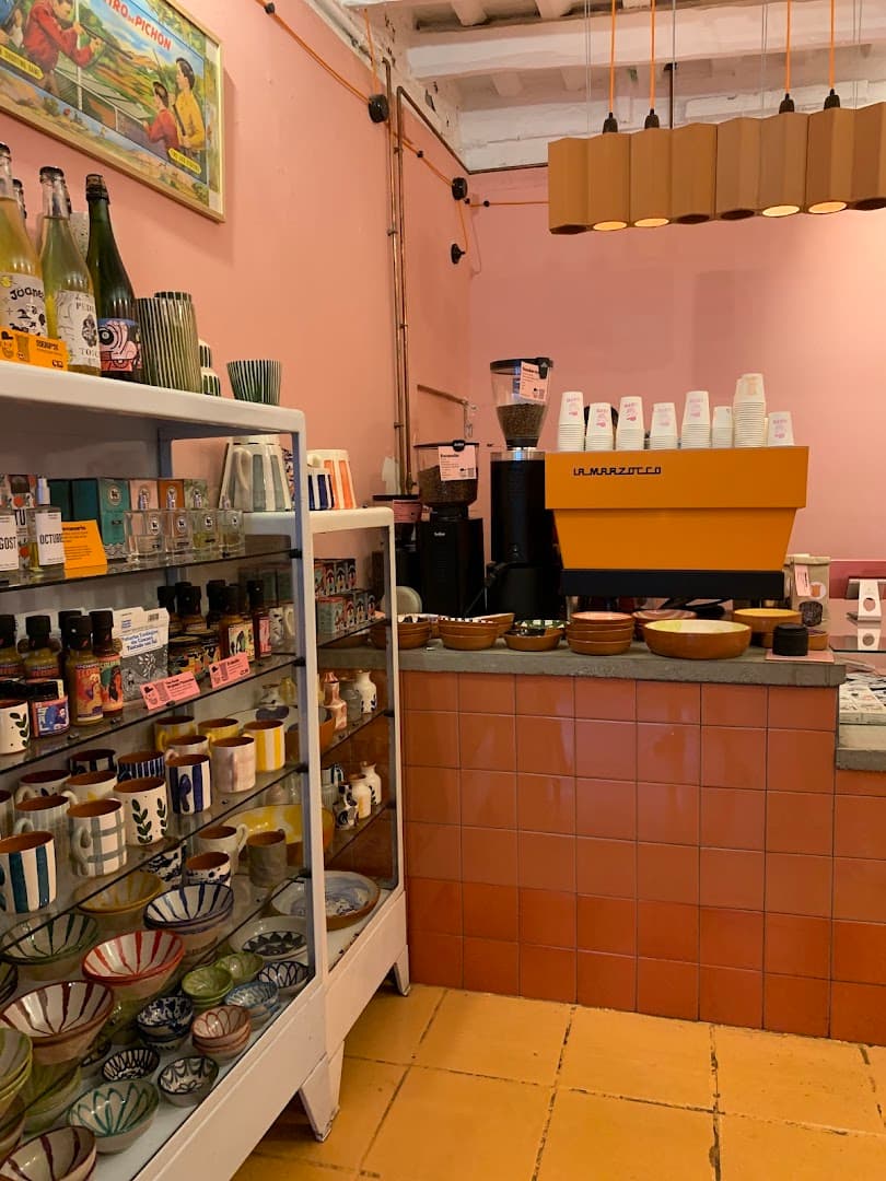 COTO COFFEE + COLMADO - specialty coffee shop in Ciutat Vella