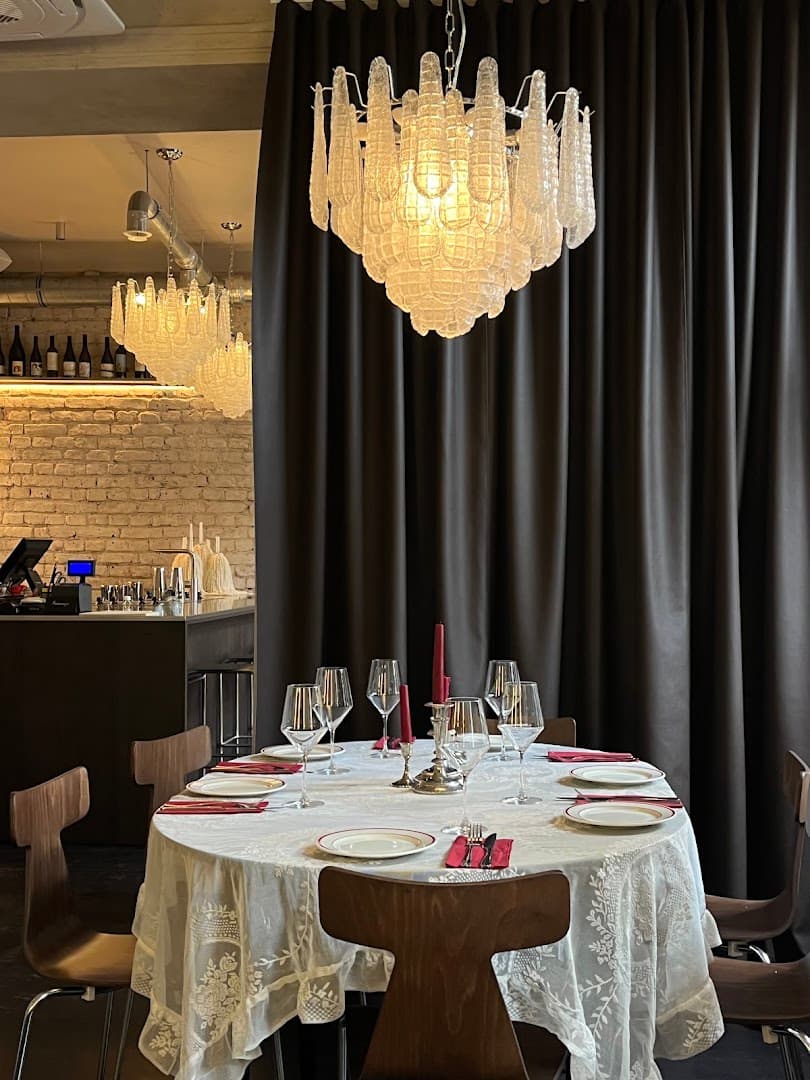 Interior of TABLES, specialty coffee shop in Warsaw