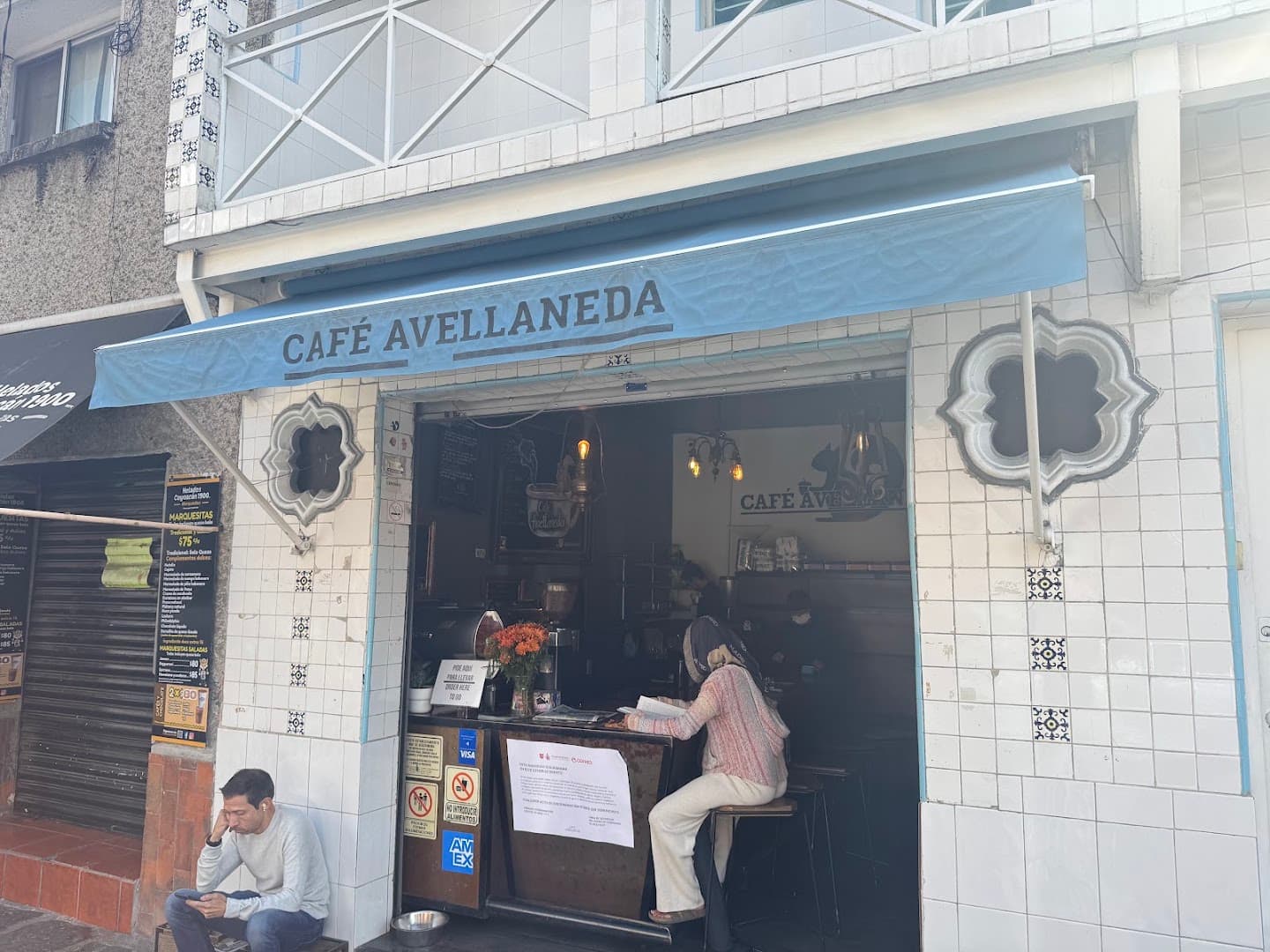Storefront of Café Avellaneda, specialty coffee shop in Mexico City