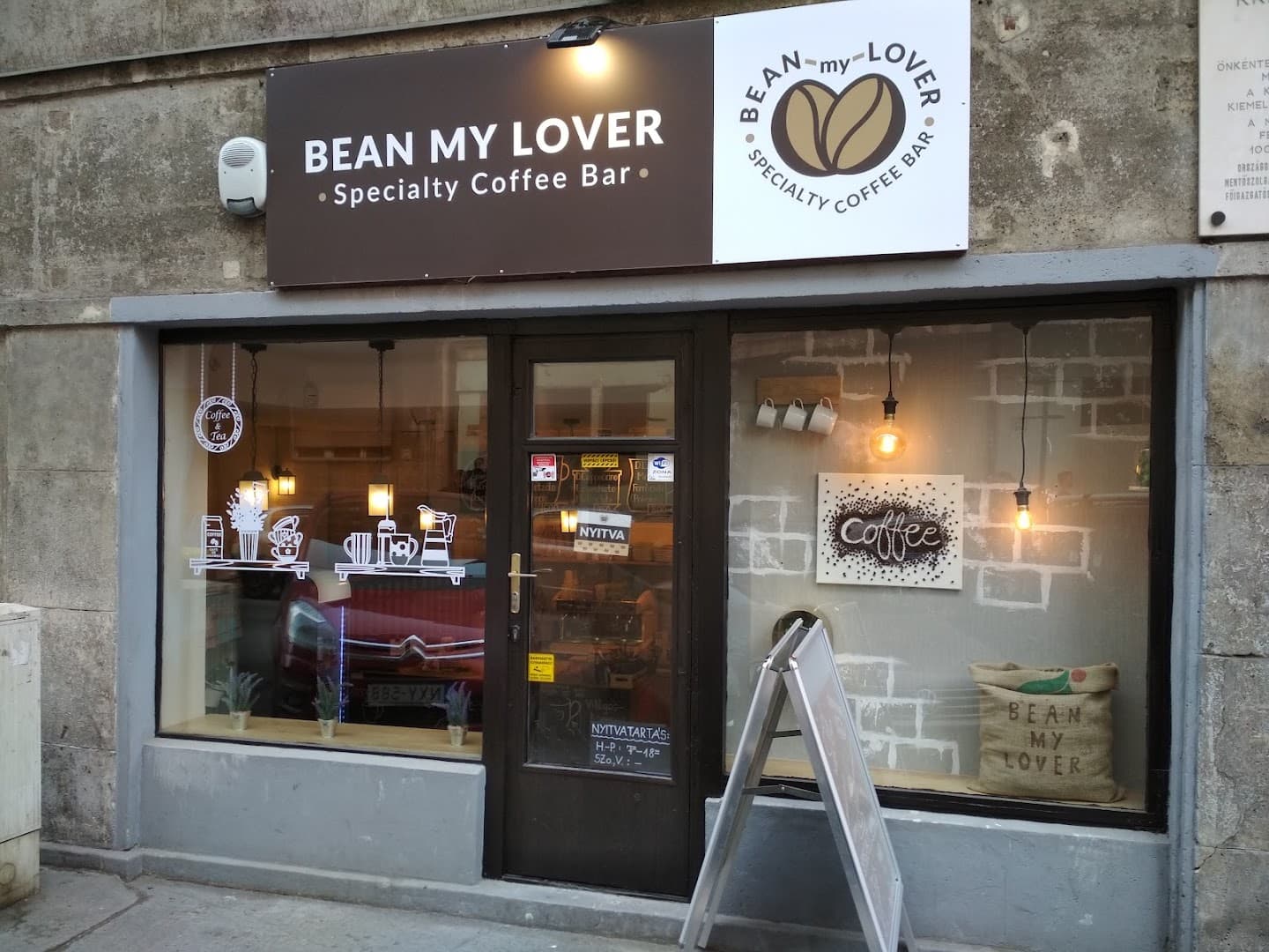EARLY Specialty Coffee Bar - specialty coffee shop in Budapest
