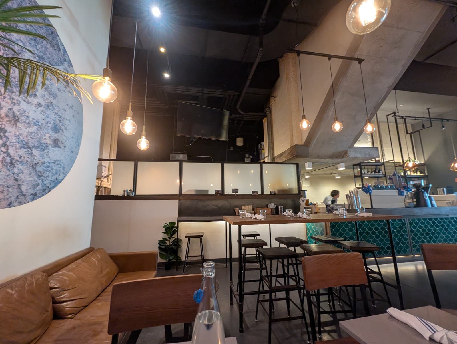Bluestone Lane Manhattan West Café specialty coffee shop in New York - photo 6