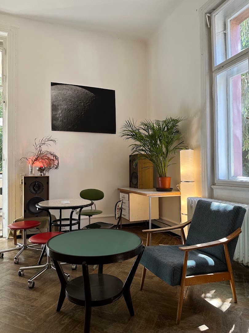 Tusculum Coffee point - specialty coffee shop in Prague