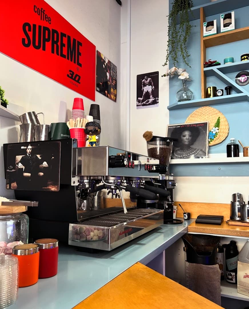 Dylan's - specialty coffee shop in Wellington Central