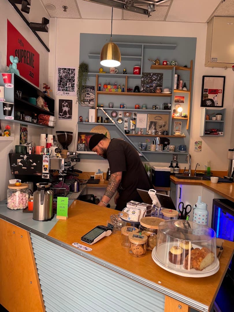 Dylan's - specialty coffee shop in Wellington Central