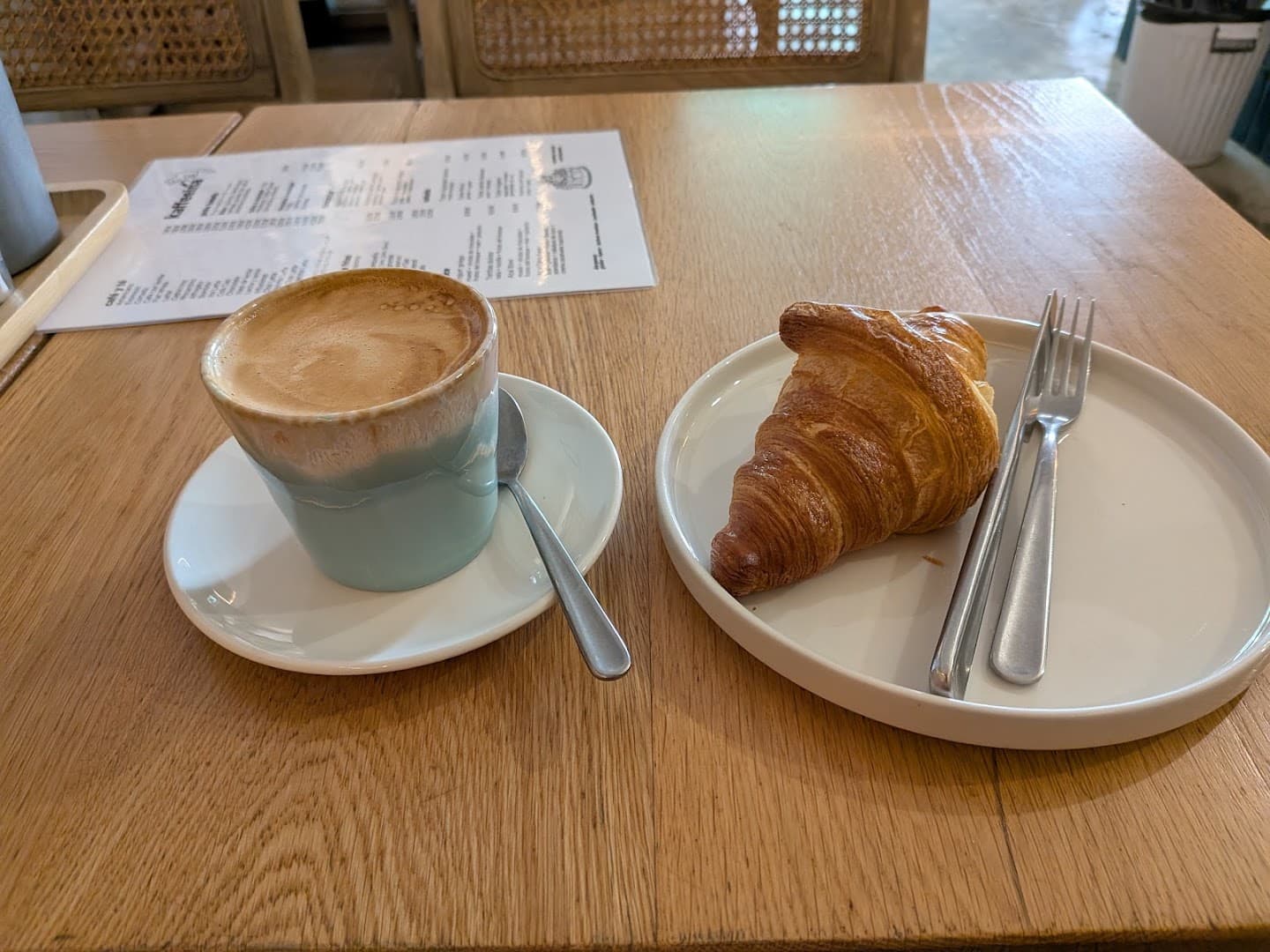 KAFFEEINA specialty coffee shop in Madrid - photo 7