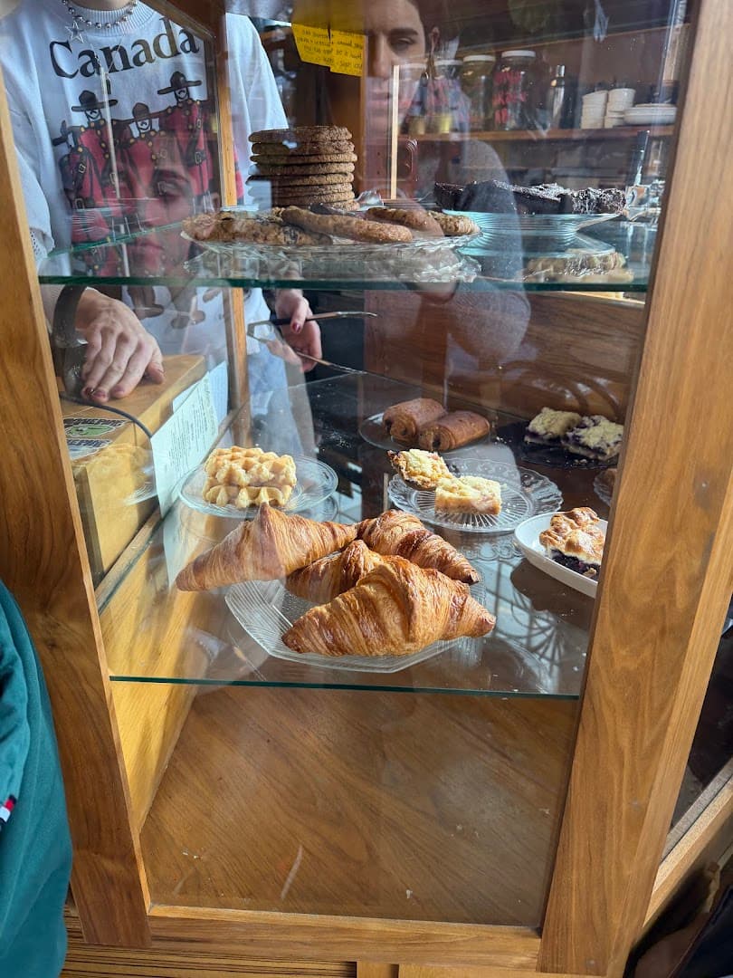 Lone Pine Coffee Roasters - specialty coffee shop in Bend