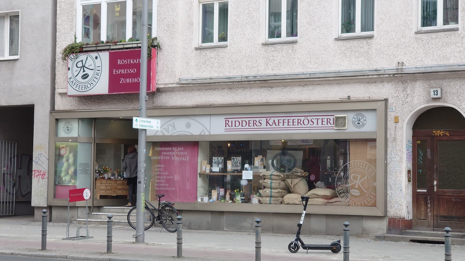 Ridders Kaffeerösterei specialty coffee shop in Berlin - photo 5