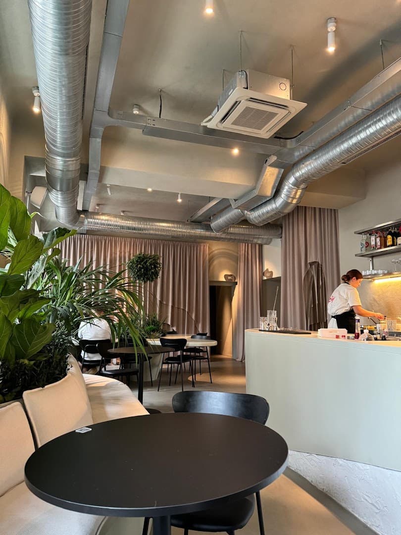 EFSY - specialty coffee shop in Prague