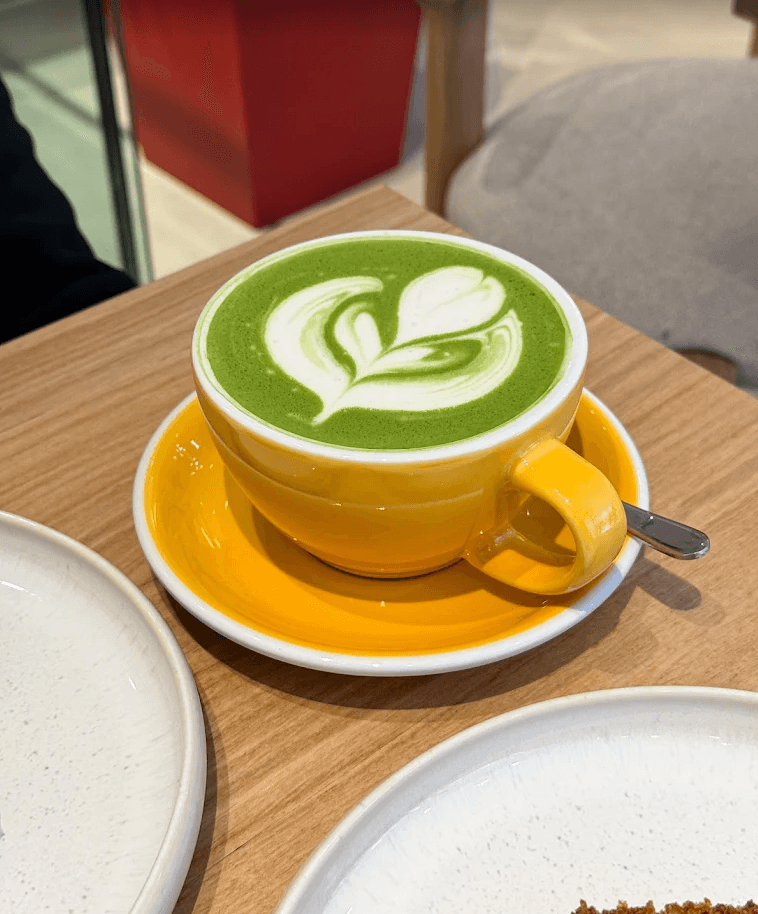 Shukery coffee & matcha - specialty coffee shop in Paris