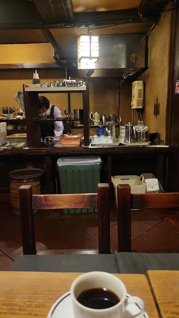 Kanda Brazil - specialty coffee shop in Tokyo