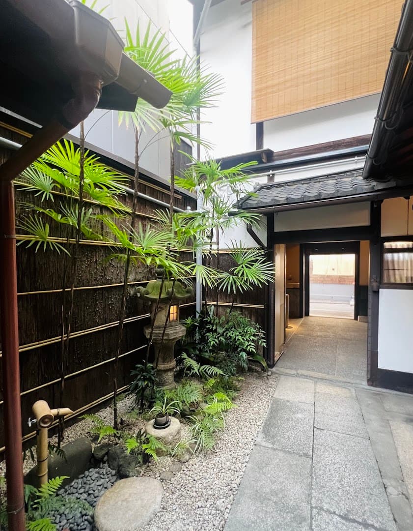 IN THE COFFEE KYOTO × LiLo Coffee Roasters - specialty coffee shop in Kyoto
