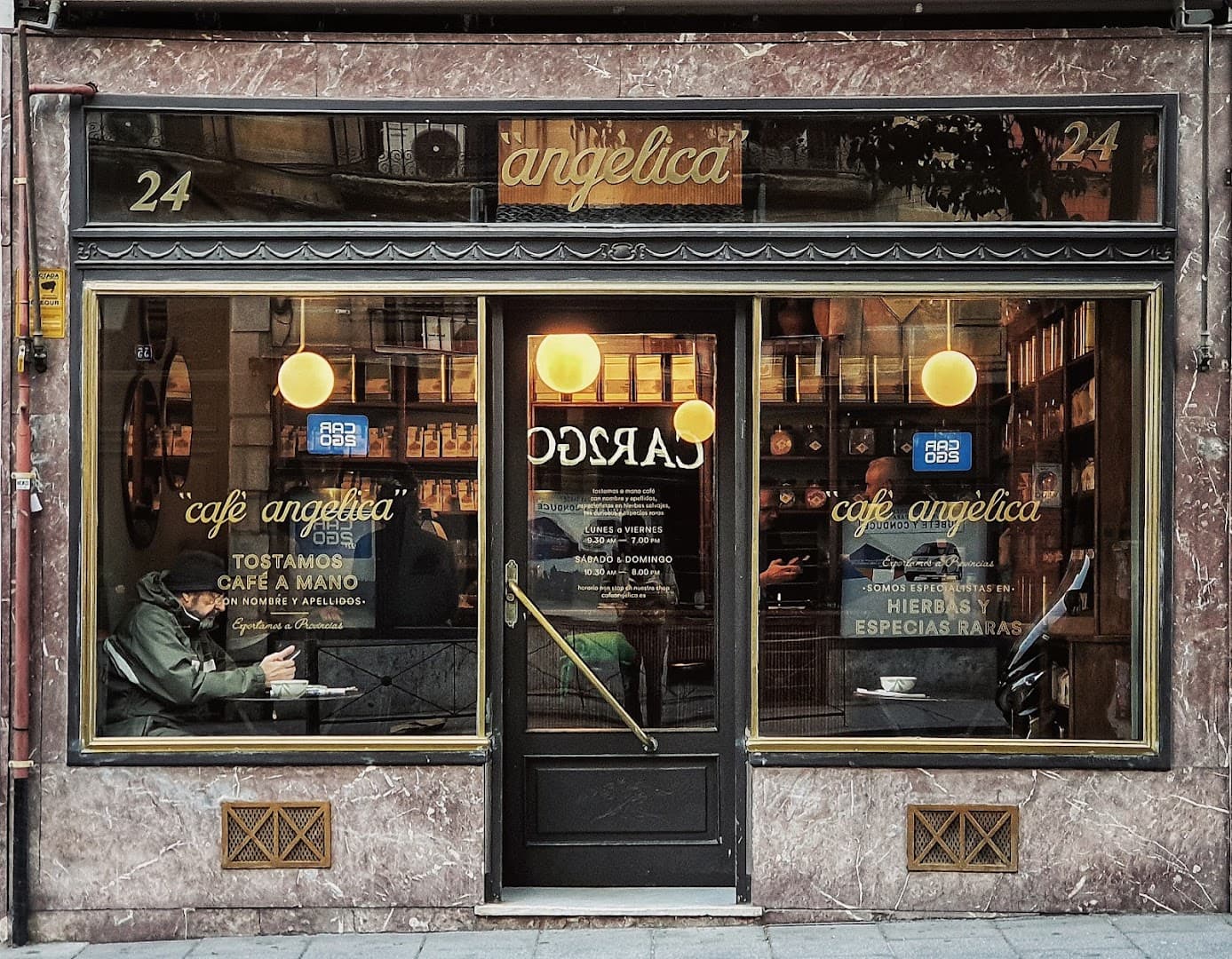 Café Angélica specialty coffee shop in Madrid - photo 3