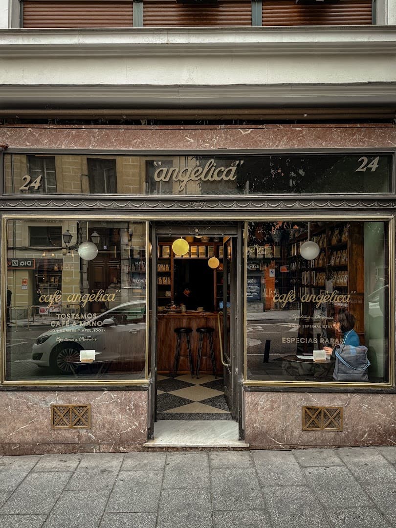 Café Angélica specialty coffee shop in Madrid - photo 5
