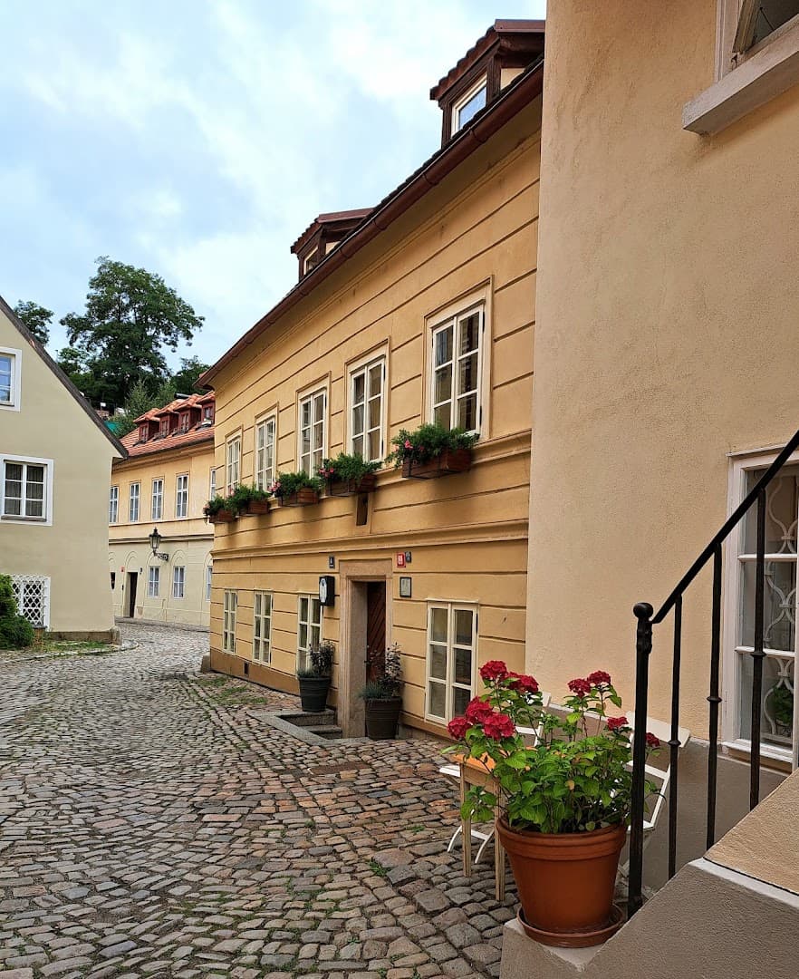 Storefront of Kavárna Nový Svět, specialty coffee shop in Prague