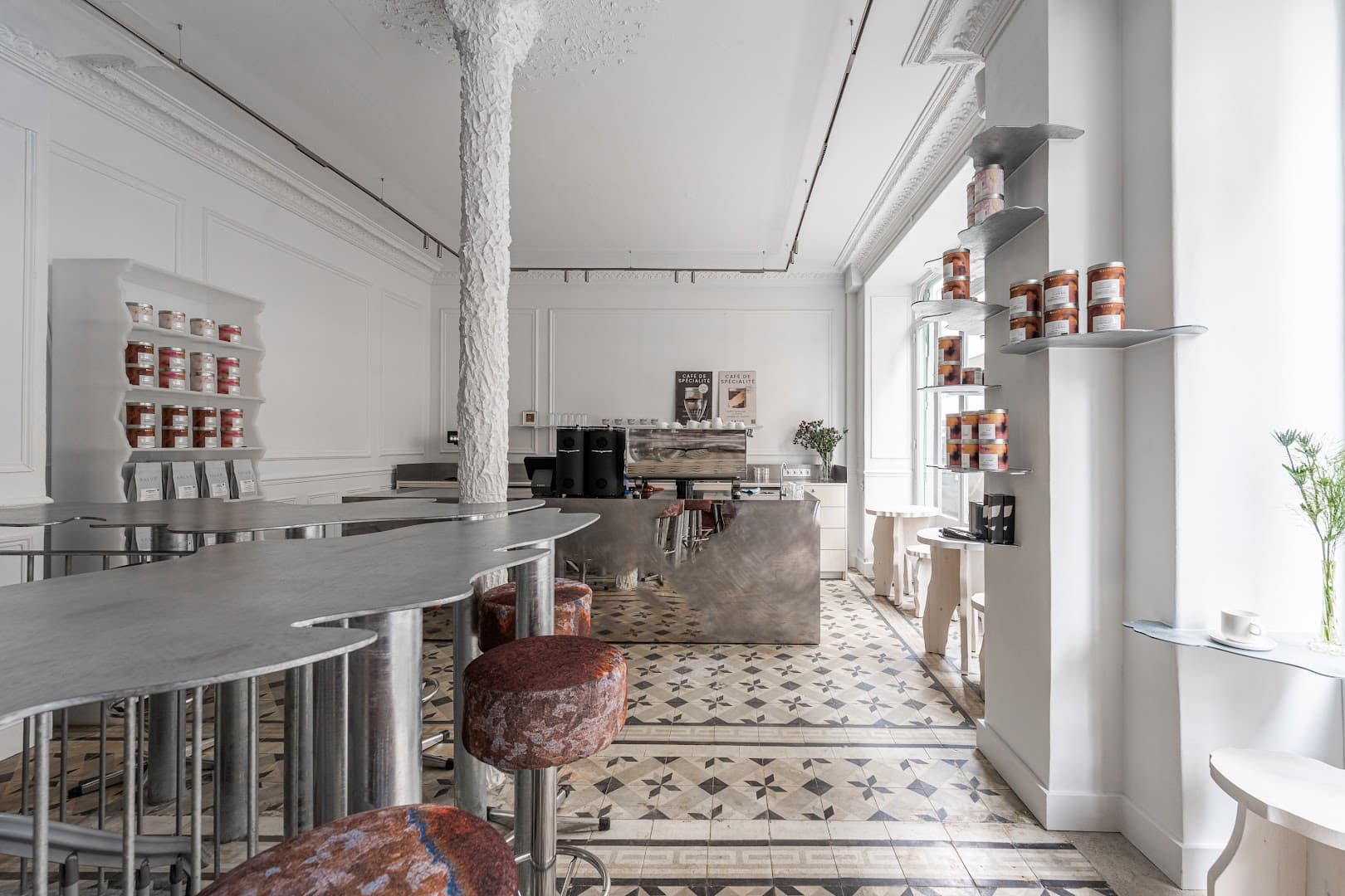 KALVE Desaix - specialty coffee shop in Paris