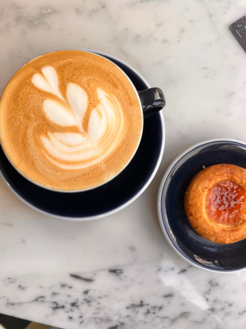 Loutsa Torréfacteur - Paris Marché des Ternes - specialty coffee shop in Paris