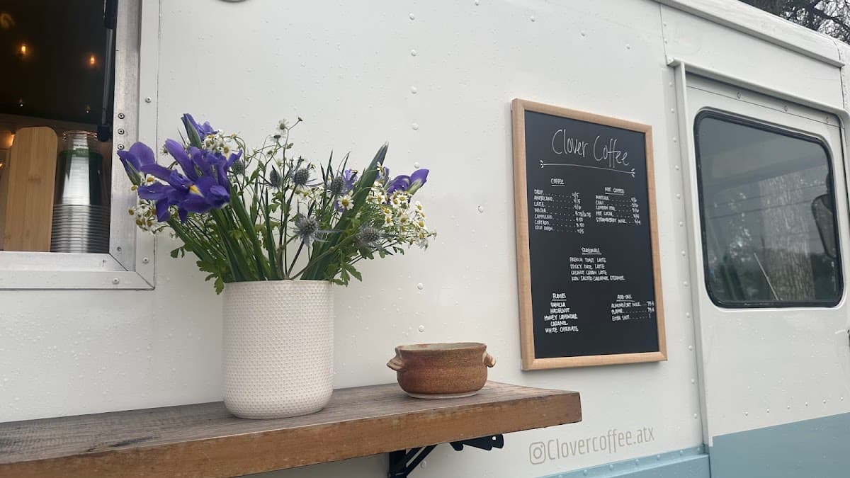 Clover Coffee specialty coffee shop in Austin - photo 6