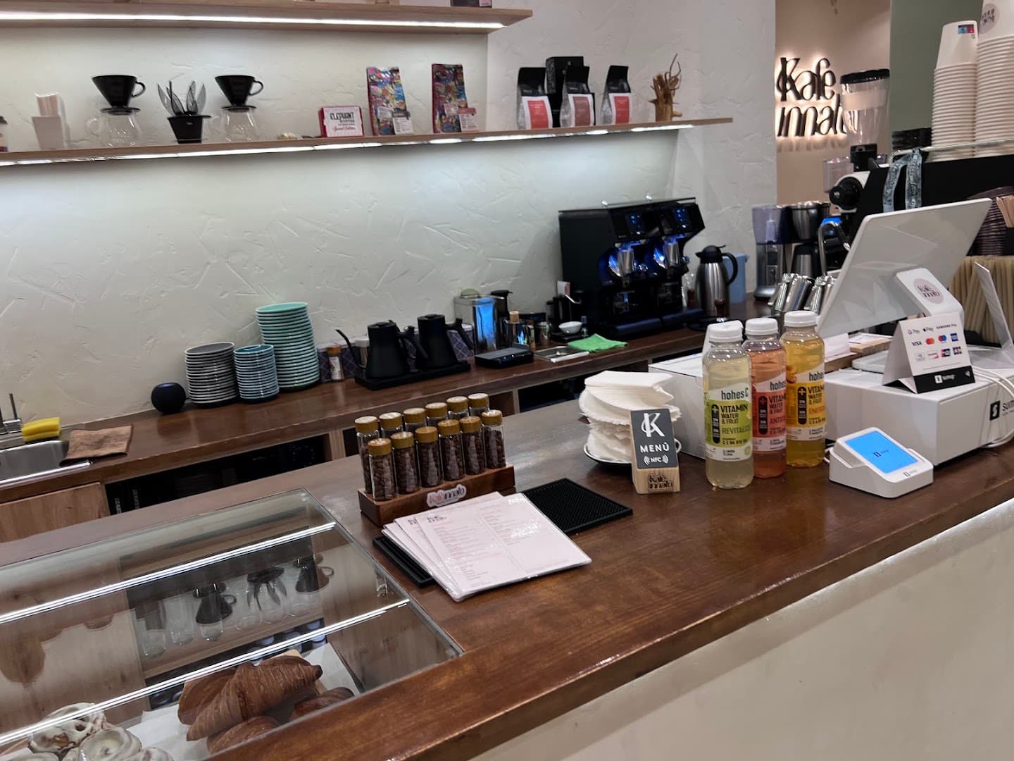 Kafeinnato - specialty coffee shop in Madrid