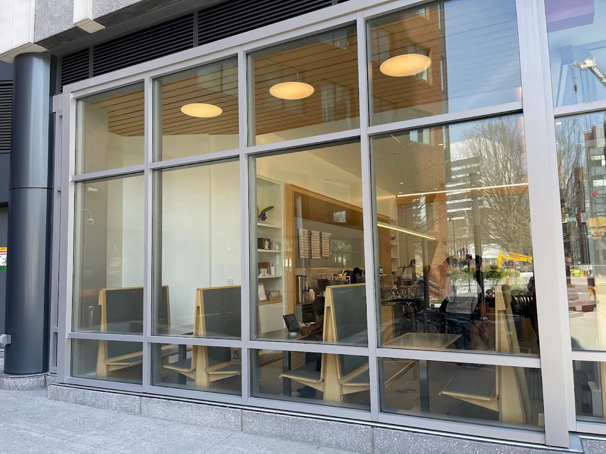 Blue Bottle Coffee - specialty coffee shop in Area 2/MIT