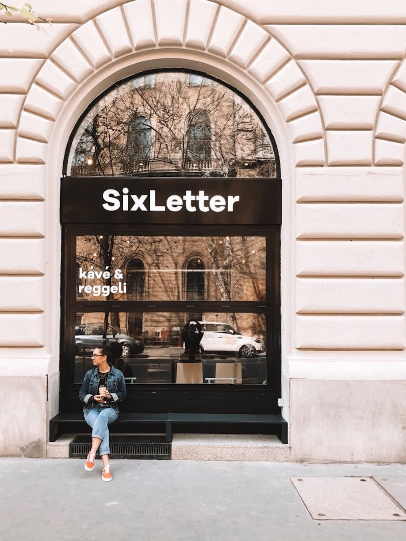 SixLetter Coffee Co. - Specialty Coffee Bar & Breakfast, Brunch - specialty coffee shop in V. kerület