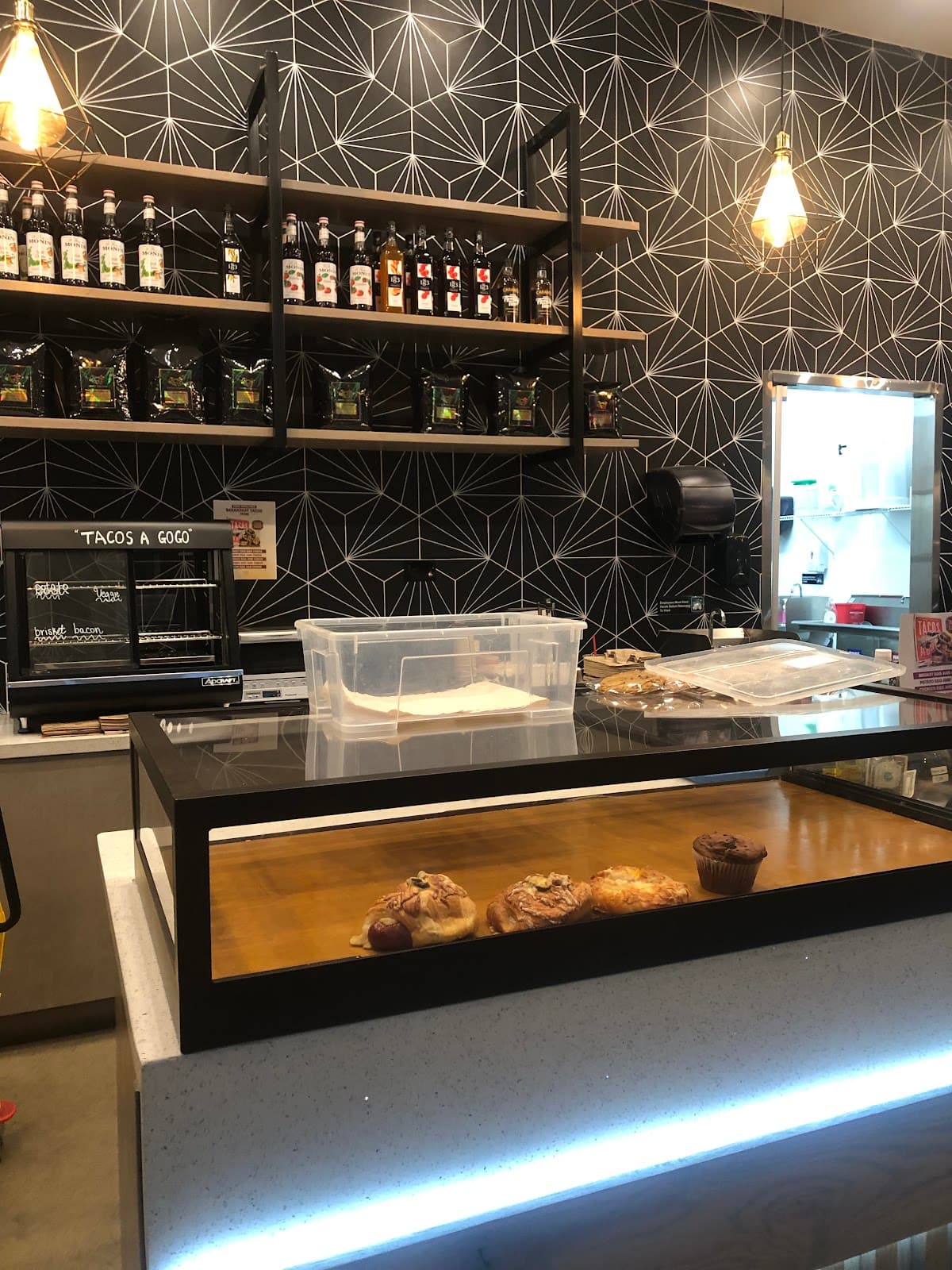 Luce Coffee Roasters specialty coffee shop in Houston - photo 4