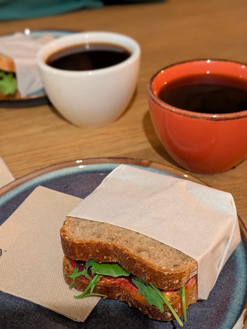 Leuchtstoff - Kaffeebar und Bakery - specialty coffee shop in Bezirk Neukölln