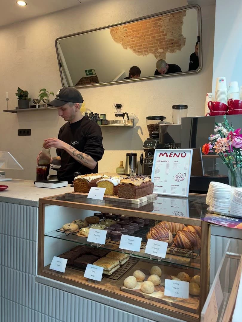 Junta Café - Specialty coffee - specialty coffee shop in Madrid