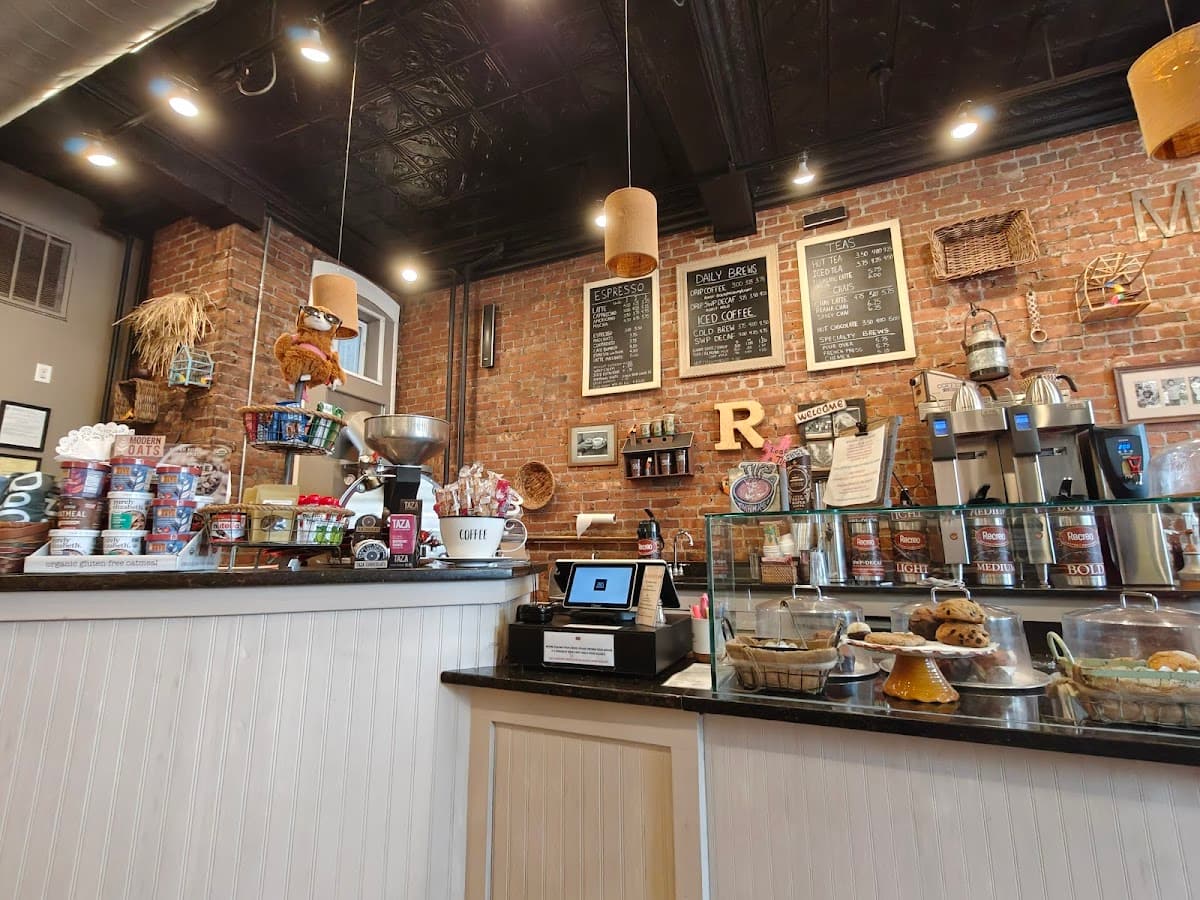 Recreo Coffee & Roasterie - specialty coffee shop in West Roxbury