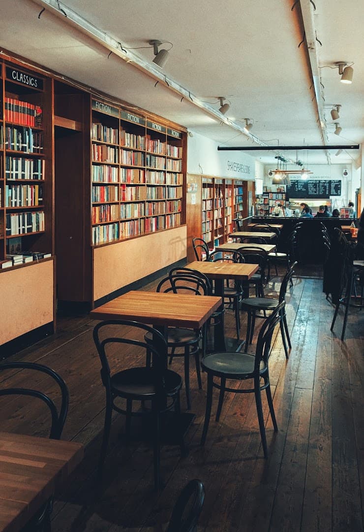 Shakespeare & Sons - Fine Bagels - specialty coffee shop in Berlin
