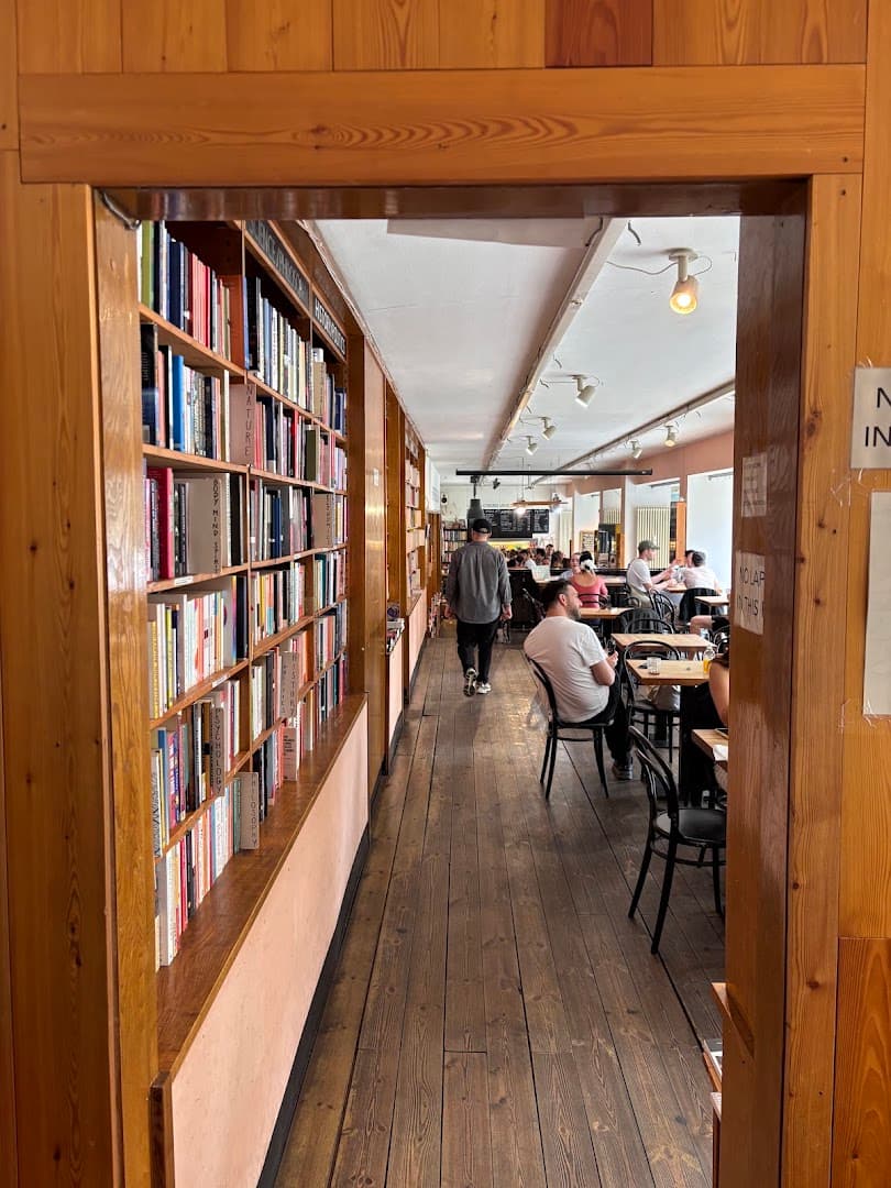 Shakespeare & Sons - Fine Bagels - specialty coffee shop in Berlin
