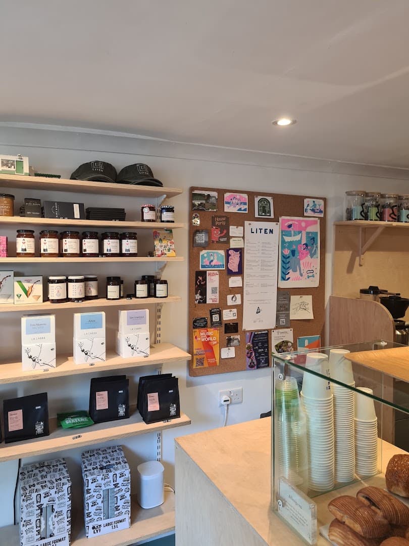 Liten Coffee specialty coffee shop in London - photo 9