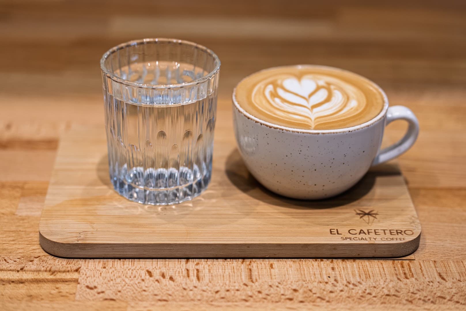 Coffee at El Cafetero Emilii Plater, specialty coffee shop in Warsaw