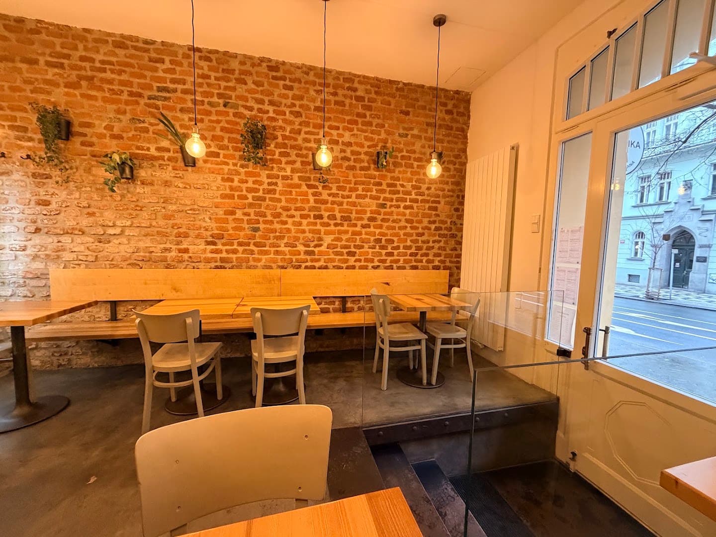 Bistro Palačinka — specialty coffee in Prague