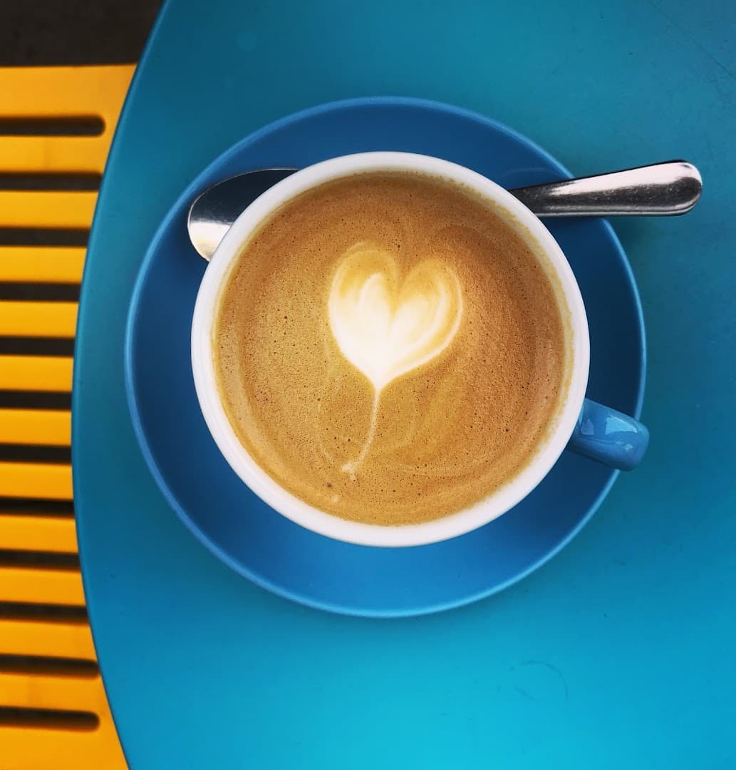 Coffee Junkie Pilgramgasse - specialty coffee shop in Vienna