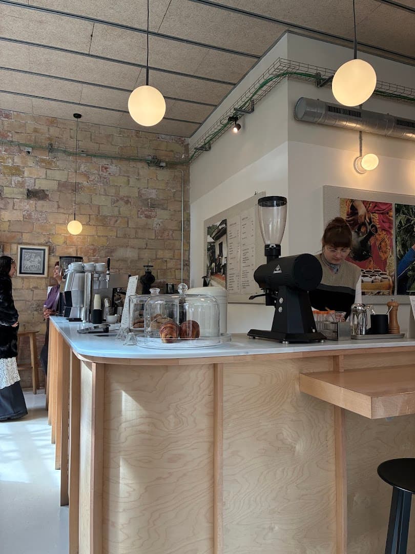 Right Side Coffee Bar - specialty coffee shop in Ciutat Vella