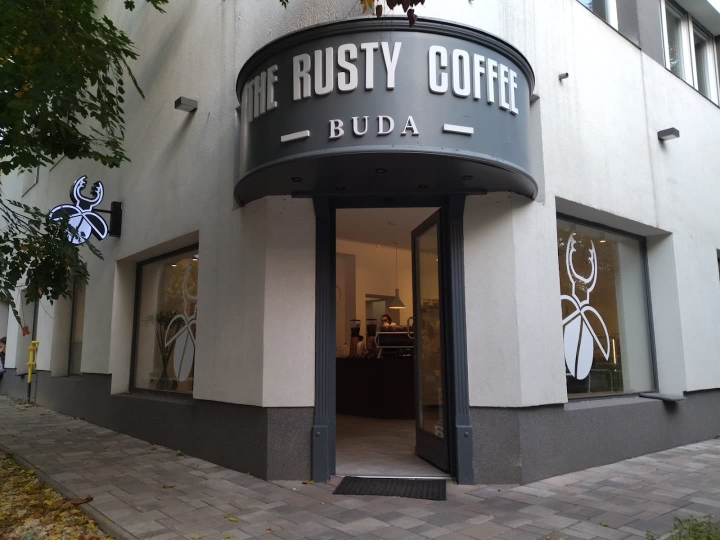 The Rusty Coffee Buda - specialty coffee shop in District II