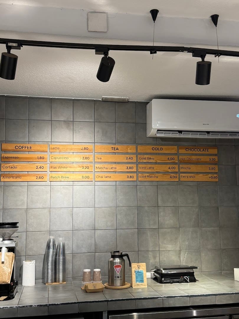 Syra Coffee - Sagrada Familia specialty coffee shop in Barcelona - photo 6