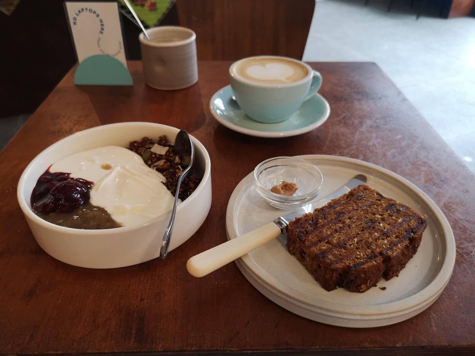 Campbell & Syme Coffee Roasters Cafe specialty coffee shop in London - photo 7
