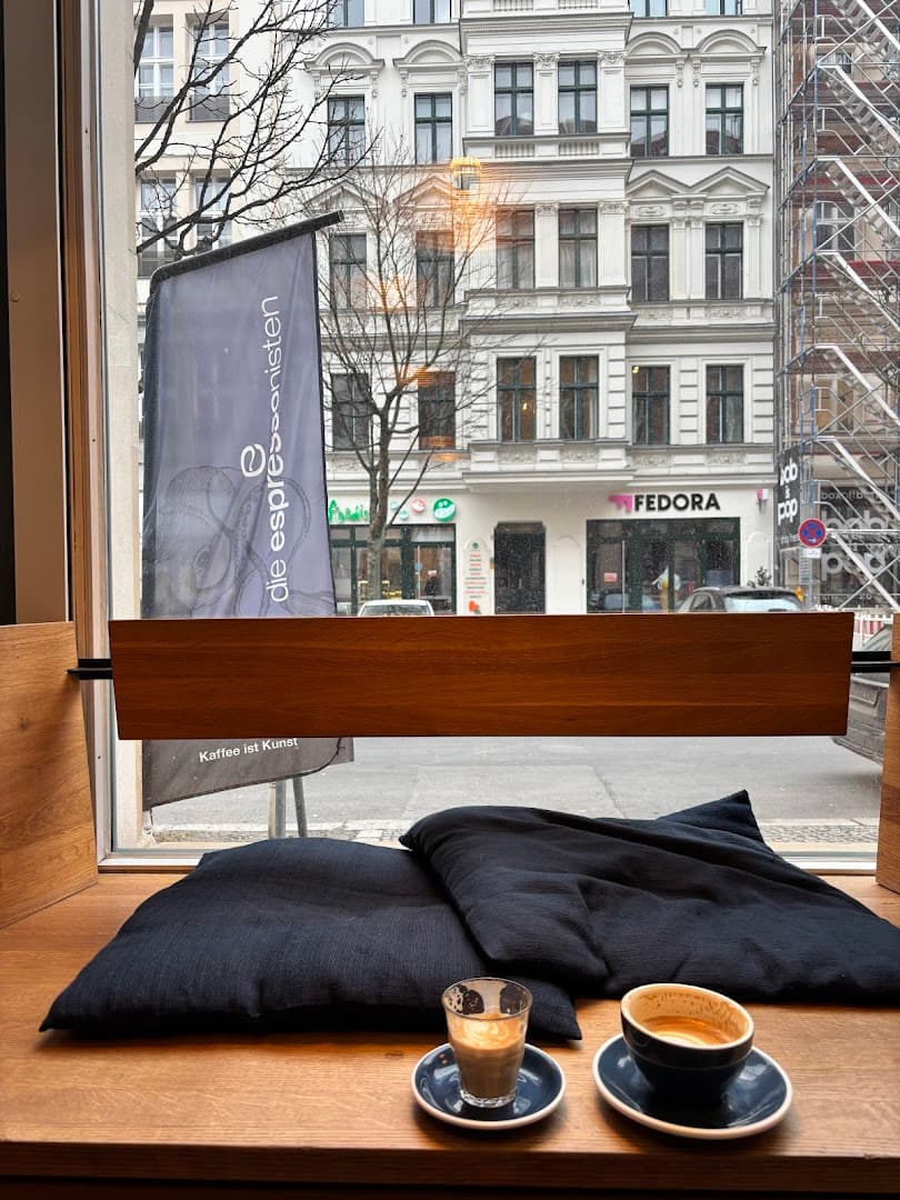 die espressonisten | Store, Craft Coffeeshop & La Marzocco Showroom specialty coffee shop in Berlin - photo 8