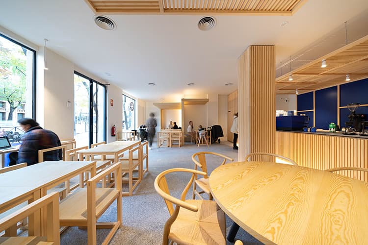 East Crema Coffee Diego (Specialty Coffee Madrid) - specialty coffee shop in Madrid
