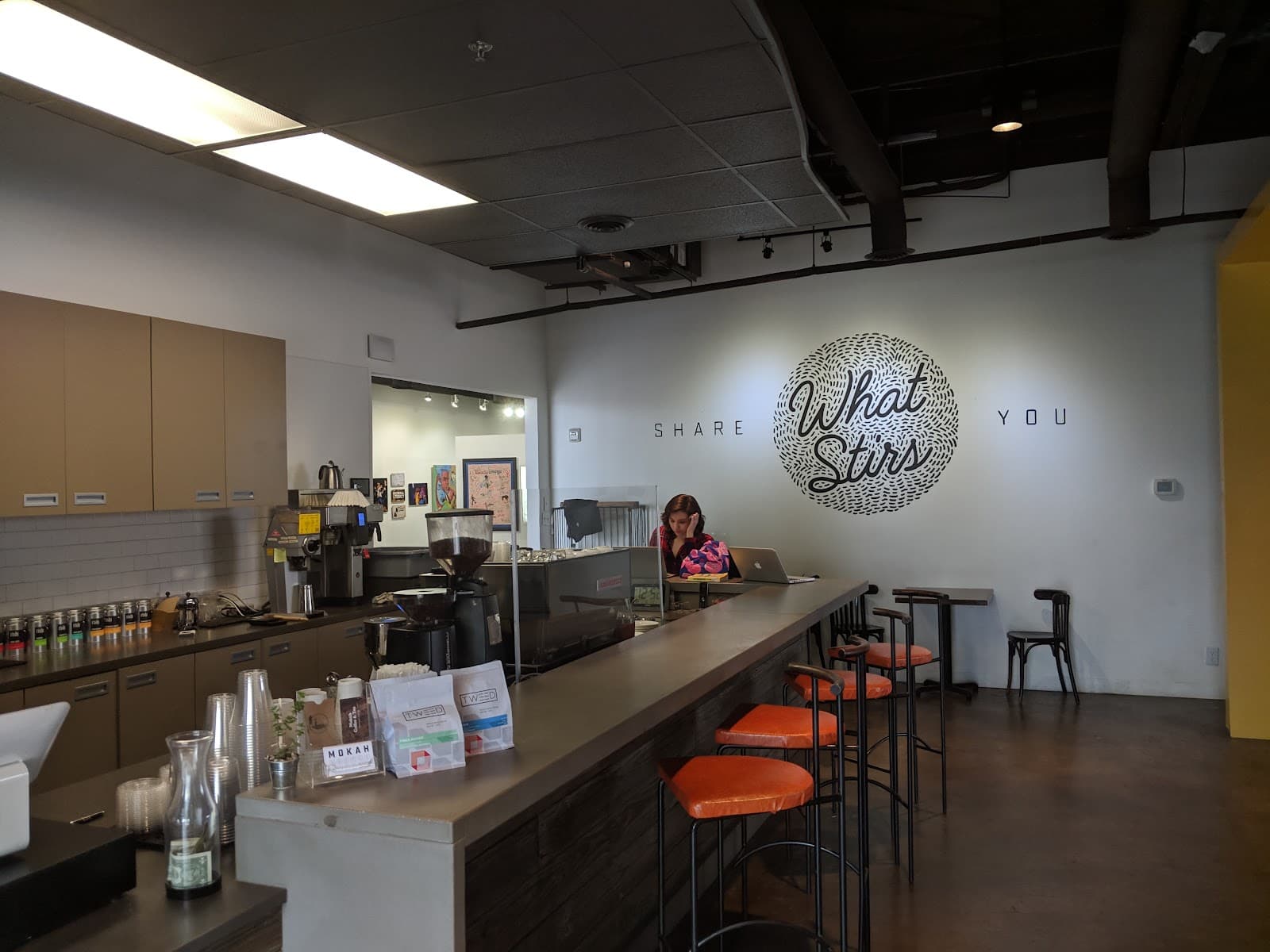 Mokah Coffee & Tea specialty coffee shop in Dallas - photo 14