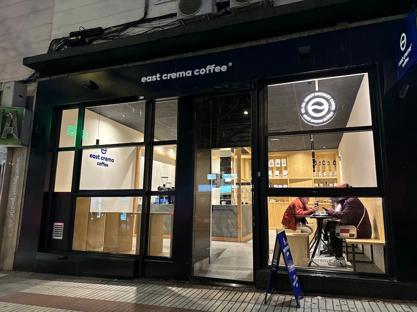 East Crema Coffee Príncipe (Specialty Coffee Madrid) - specialty coffee shop in Madrid